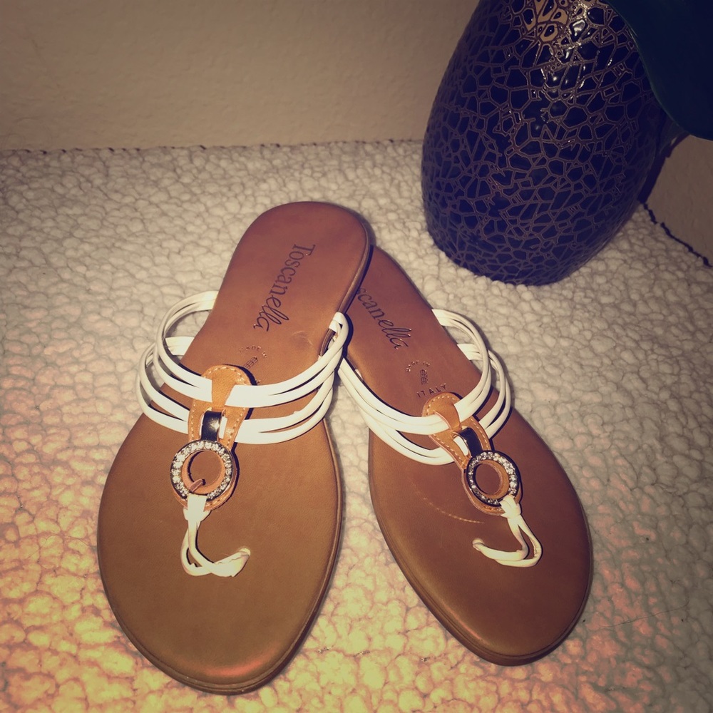 Toscan Ella white sandals 💎